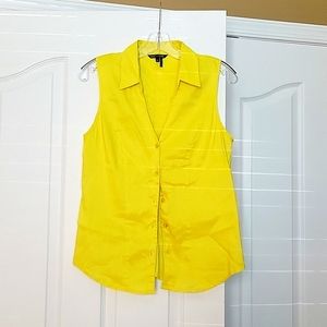 Nic and Zoe Yellow Linen Fitted Sleeveless Shirt